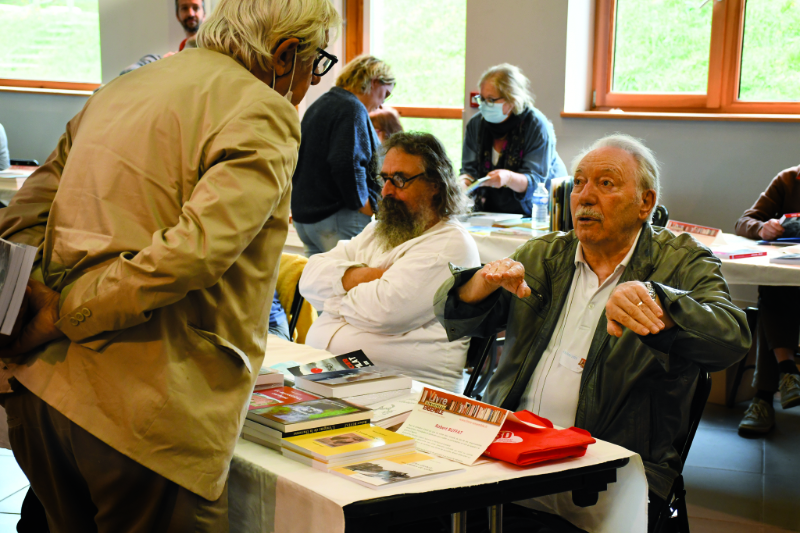 jeunes auteurs présents à la fête du Livre de Roisey